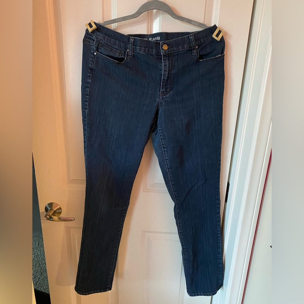 DKNY jeans  Soho Skinny size 12